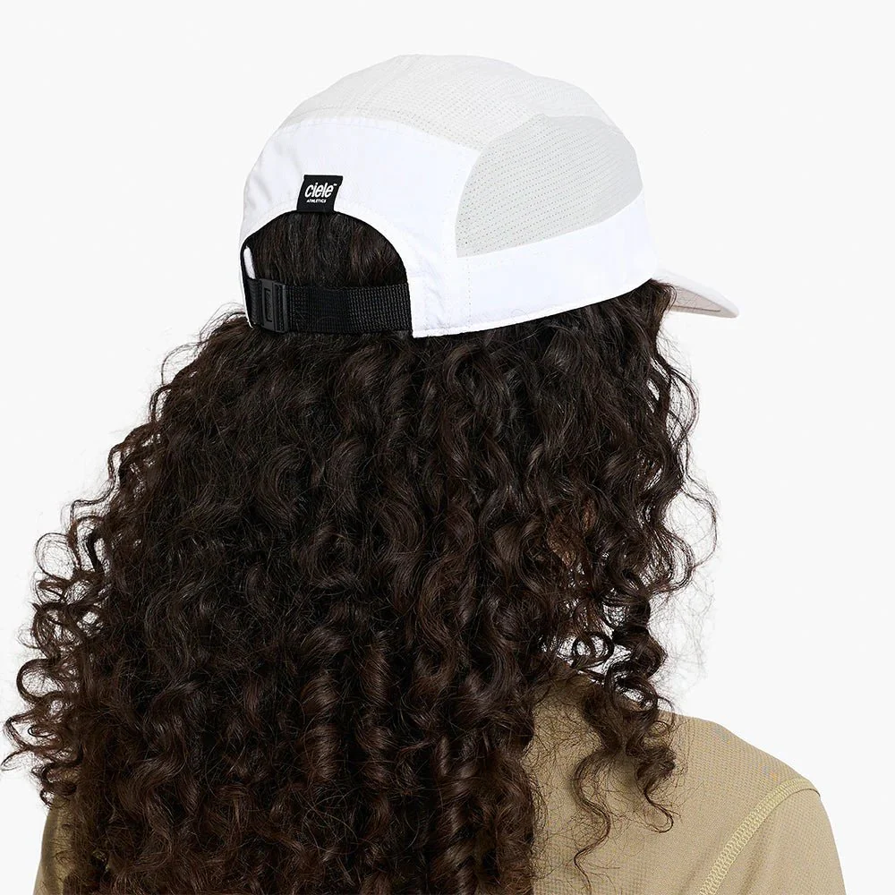 GORRA CIELE GOCAP FIELD ICONIC BAR - White / Light Grey - Image 4