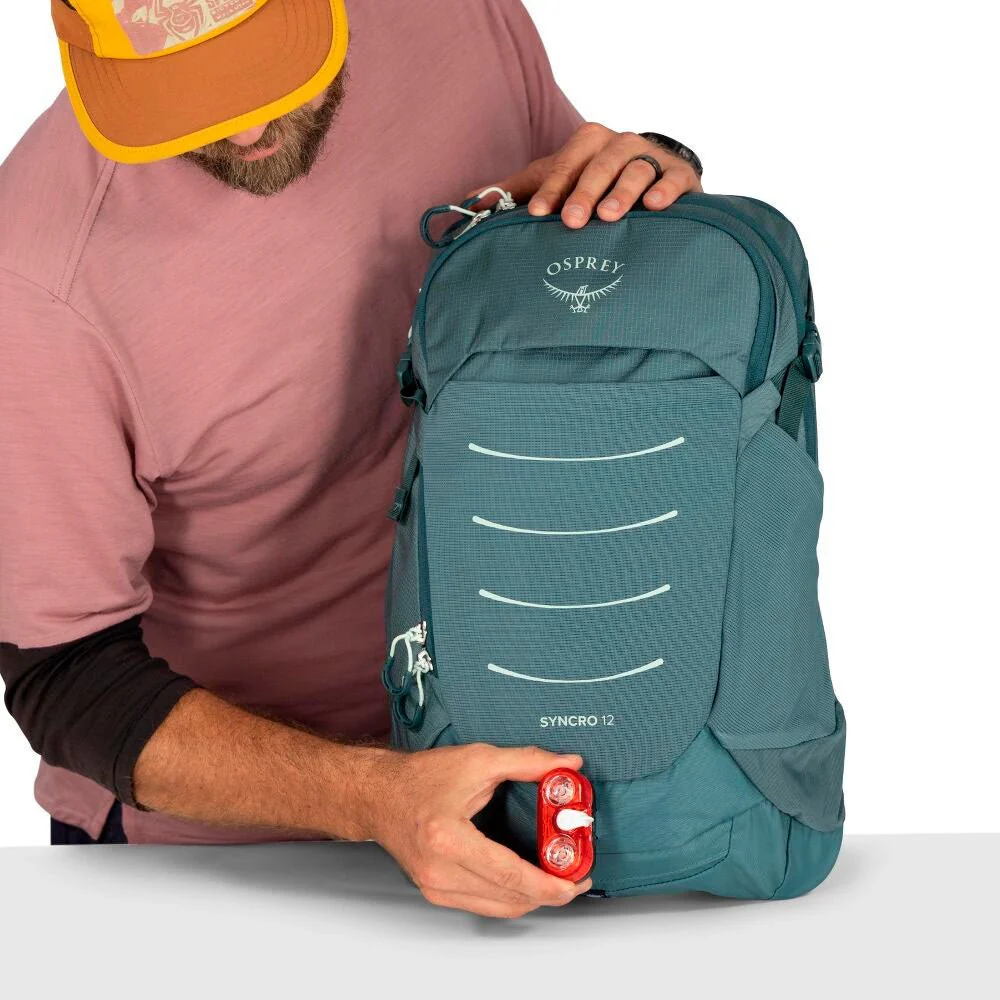 MOCHILA OSPREY SYNCRO 12 - Cascade Blue - Image 15