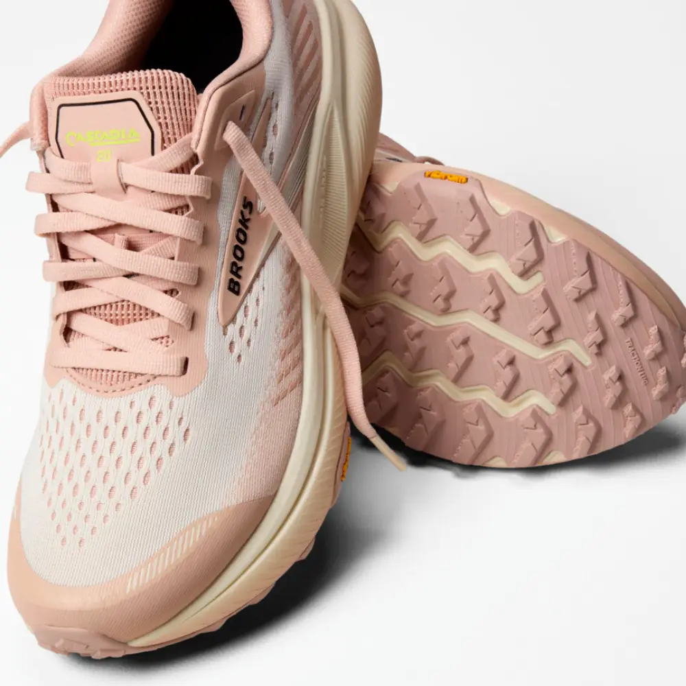 ZAPATILLAS BROOKS CASCADIA 20 MUJER - Arctic Wolf / Rose / Nightlife - Image 7